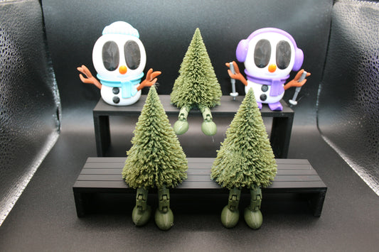 3D Printed Christmas Tree with Movable Feet – Cute Holiday Desk Decor – Poseable Xmas Figurine – Stocking Stuffer – Christmas Gift – Tabletop Ornament